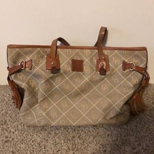 Dooney & Bourke Purse